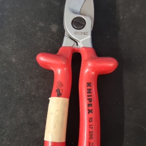 Knipex Cable Cutter 20mm 2-Position 200mm Molded Insulation 1000V VDE 9517200 New