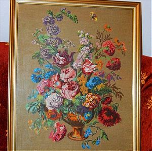Κεντητός πίνακας τοίχου "Βάζο με λουλούδια"