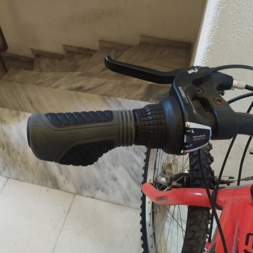 Clermont 24 Inch Bicycle like new, red, with suspension and gears