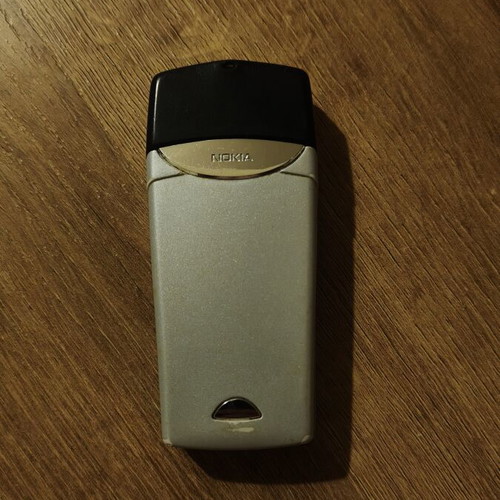 Nokia 8310 phone, red, for repair or parts