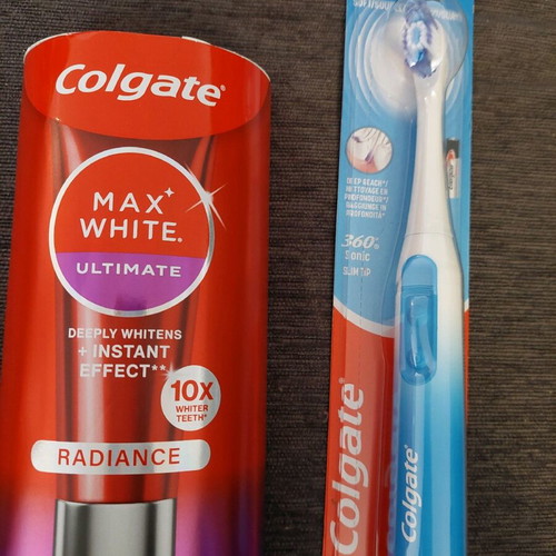 Colgate pack Max White Ultimate Radiance toothpaste and 360 Sonic electric toothbrush new