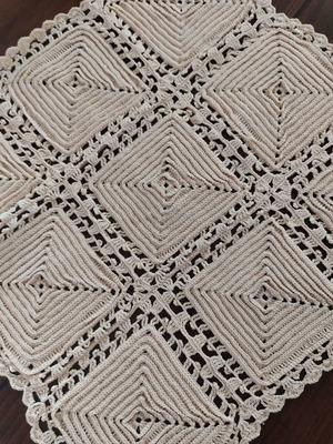 Σεμέν τρία κομμάτια καινούργια, πλεκτά με βελονάκι χειροποίητα