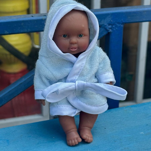 Candy World Baby Doll 2002 used, 14 cm with bathrobe