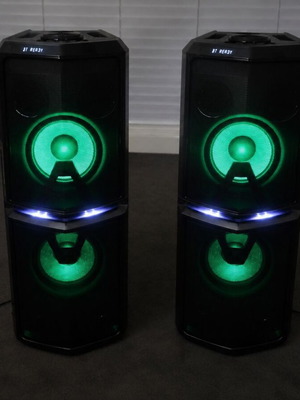 LG XBOOM FH6 Bluetooth speakers used, pair with LED lighting