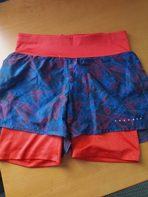 Sportswear shorts like new, size S, beige and red