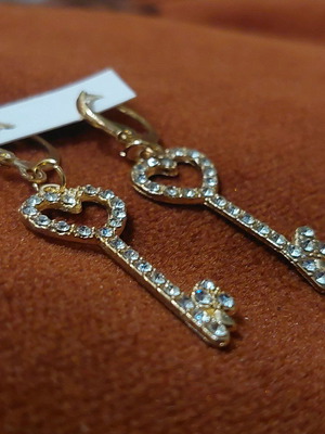 Gold key ring earrings with rhinestones new