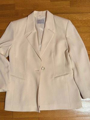 Vintage Arte Maxima jacket 70% crepe satin like new, beige