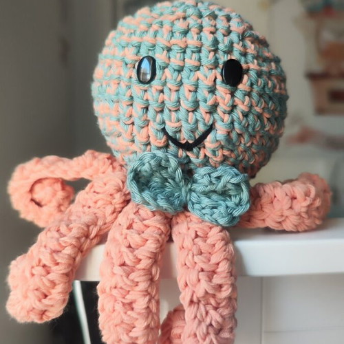 Knitted Octopus Handmade New