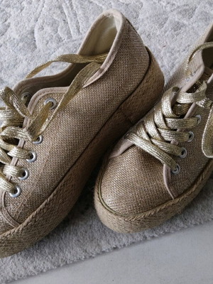 Women's espadrilles used, size 38, gold color
