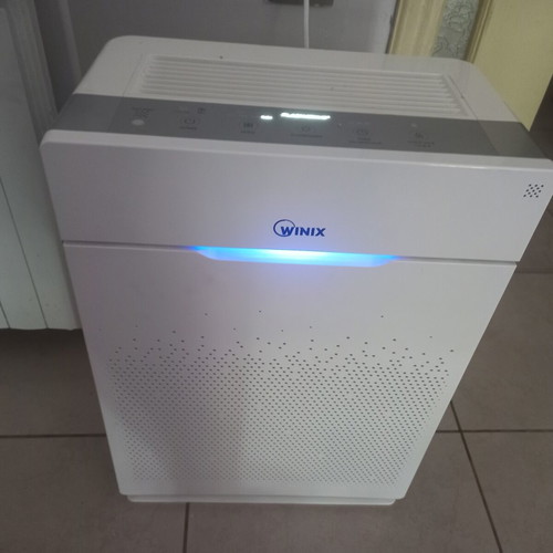 Winix Zero Pro air purifier like new