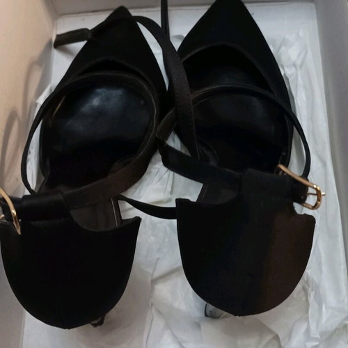 Women's satin high-heeled shoes size 37 used with strap