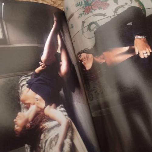 Italian Vogue 2001 magazine with Esther Canadas, Eva Herzigova, Helena Christensen, like new