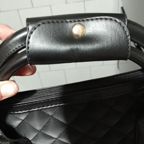 Travel bag black quilted new handheld