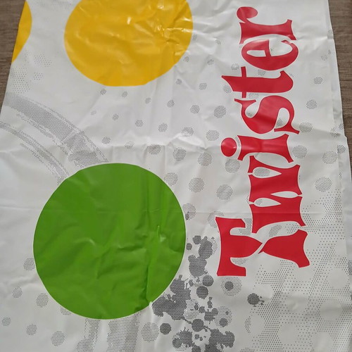Hasbro Twister board game like new Greek edition
