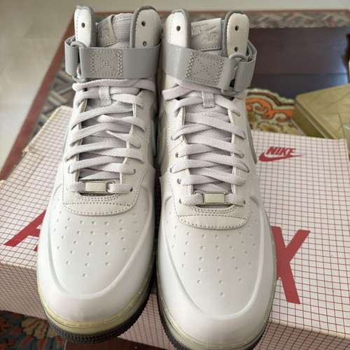 Nike Air Force 1 Lux Max Air Pearl Collection new, size 44, white and grey