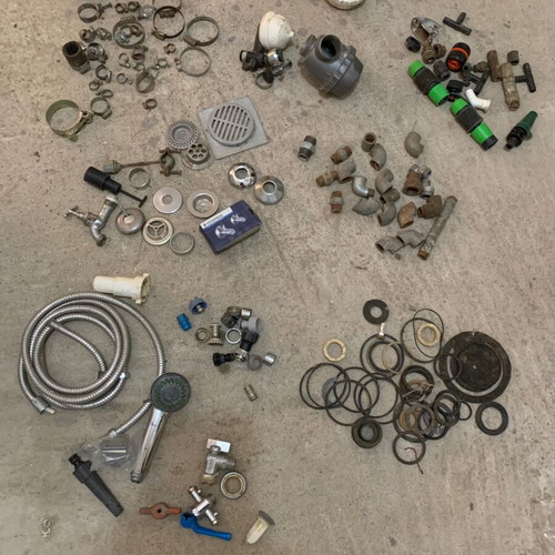 Various old hydraulic parts used
