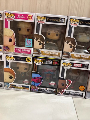 Funko Pop pack like new with 2 chase pieces