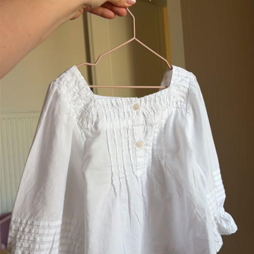 Tommy Hilfiger girls' shirt like new, white, size 110 cm
