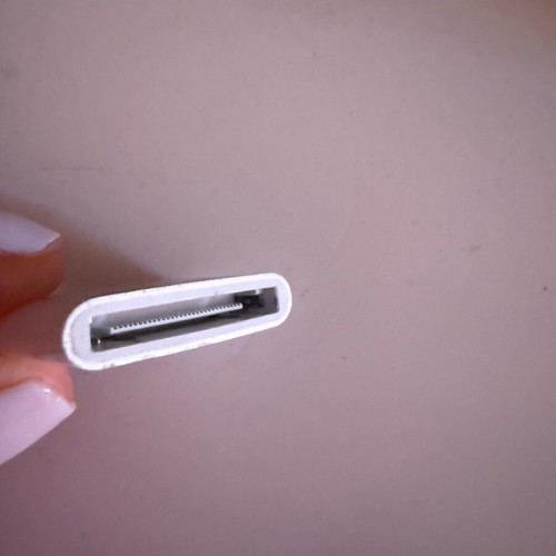 30 Pin to Lightning adaptor used