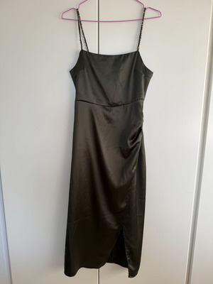 Zara χακί φόρεμα μέγεθος medium σαν καινούργιο
