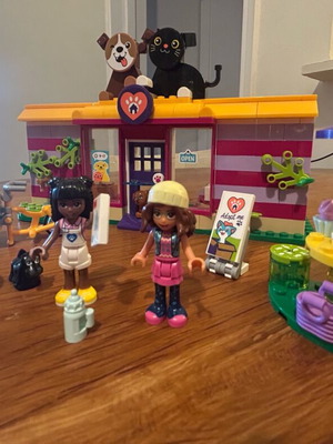 Lego Friends 41699 pet adoption cafe like new with instruction leaflet