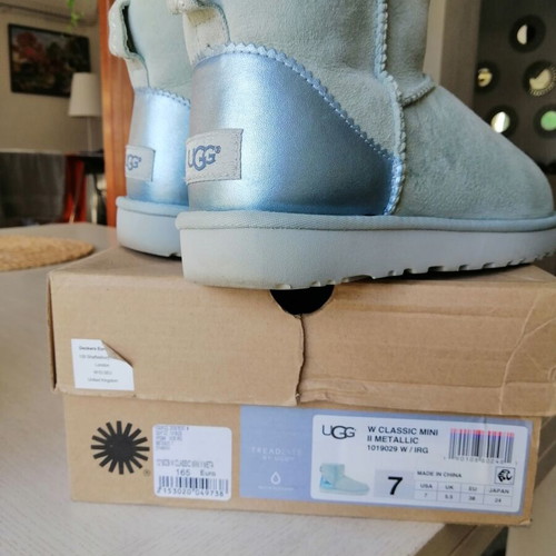 Ugg boots size 38 like new