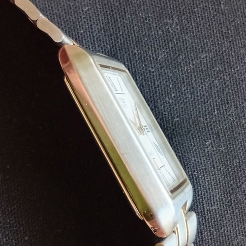 Citizen Quartz watch limited edition like new