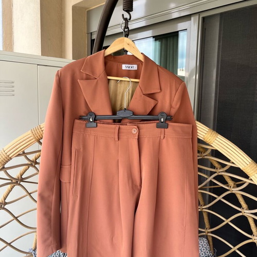 Caramel XXLOVE Brown Suit Like New