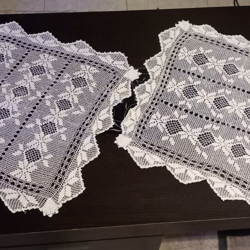 Handmade crochet table linens set of 2 like new