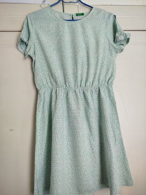 Benetton girls' dress green like new, 11-12 years