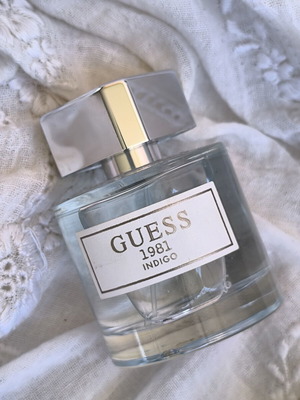 Guess 1981 Indigo Eau de Toilette 50 ml like new, women's fragrance