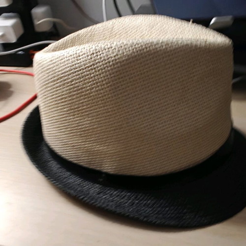 Straw hat new, beige and blue
