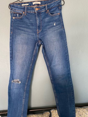 Bershka jeans blue with rip detail like new