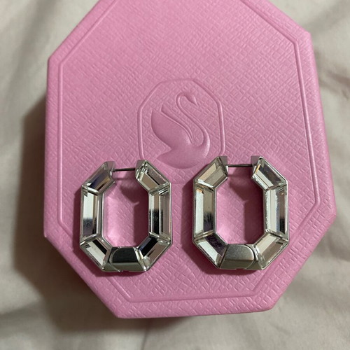 Swarovski earrings like new, silver