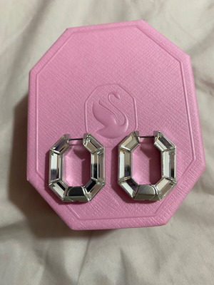 Swarovski earrings like new, silver