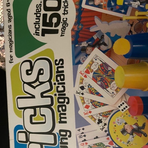 Marvin’s Magic Box of tricks like new, 150 magic tricks for ages 6+
