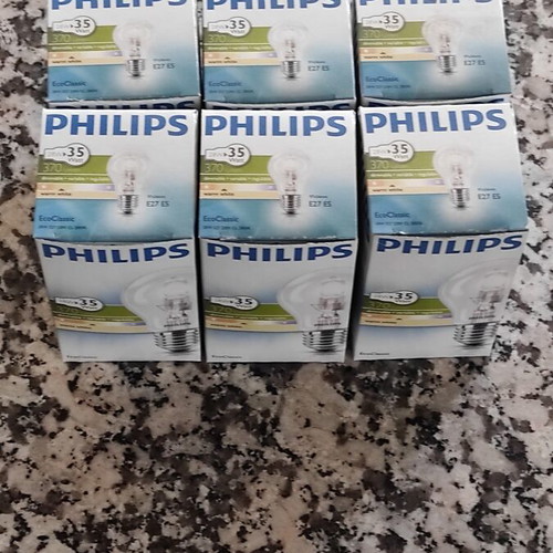 Philips 28W halogen bulbs EcoClassic with E27 base, warm white