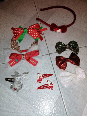 Χριστουγεννιάτικα αξεσουάρ για τα μαλλιά πακέτο 9 τεμαχίων σαν καινούργια