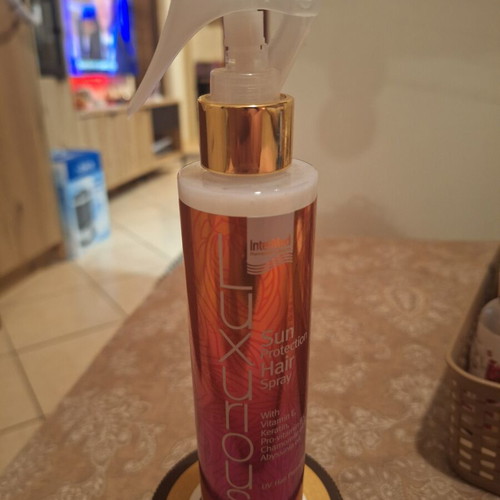 Luxurious Sun Protection Hair Spray with Keratin and Vitamin E