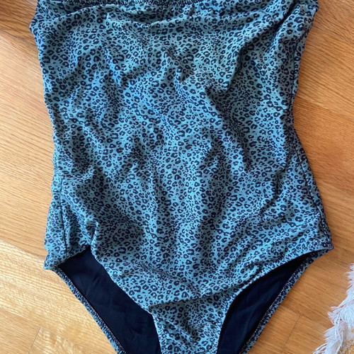 Holiday strapless swimsuit new medium lurex animal print