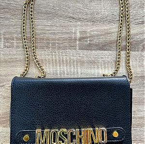 Moschino Δερμάτινη τσάντα ωμού με χρυσές λεπτομέρειες