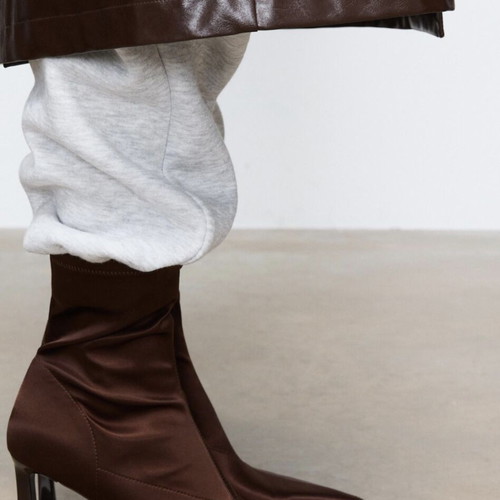 Stradivarius elastic ankle boots brown size 39 new