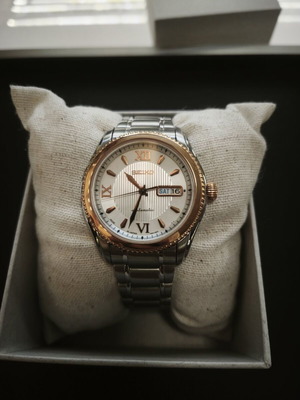 Seiko Automatic Two-Tone Watch 7S36 with Sapphire Crystal and Box