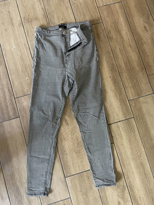 Bershka checked pants used, size 40, slim fit, white and gray