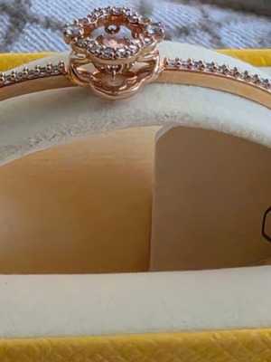 Swarovski jewelry set 18ct gold plated, like new, bracelet and rings