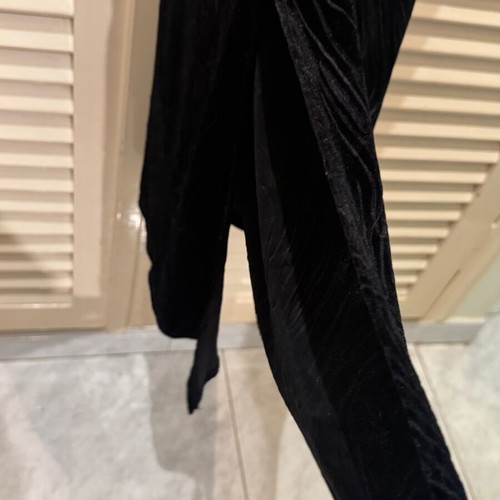 Black velvet dress Funky Buddha new midi