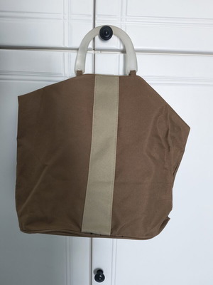 Fabric handbag with plastic handles new, brown