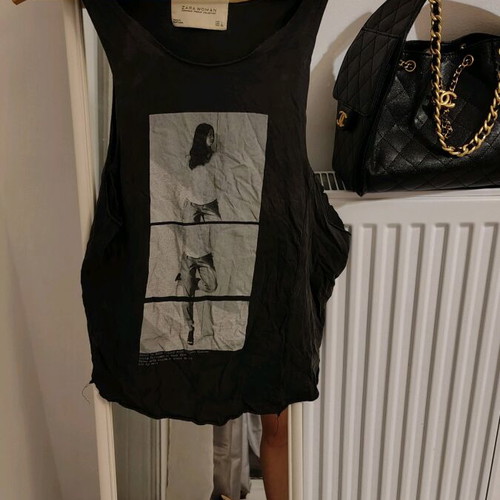 Zara sleeveless blouse black like new, size M