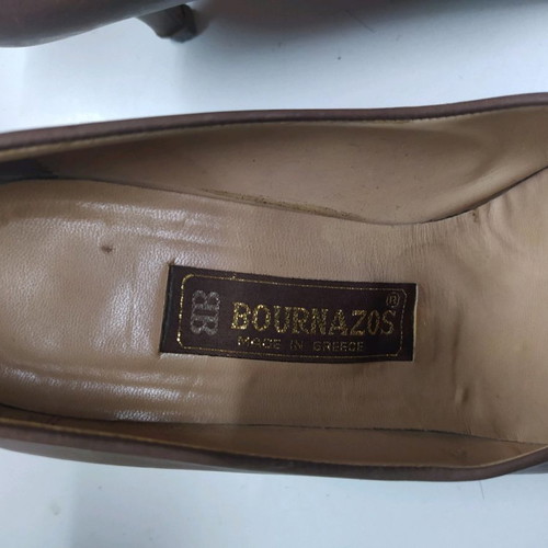 Vintage Bournazos kitten-heeled shoes like new, brown, 7cm heel