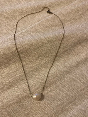 Handmade necklace like new, white and gold